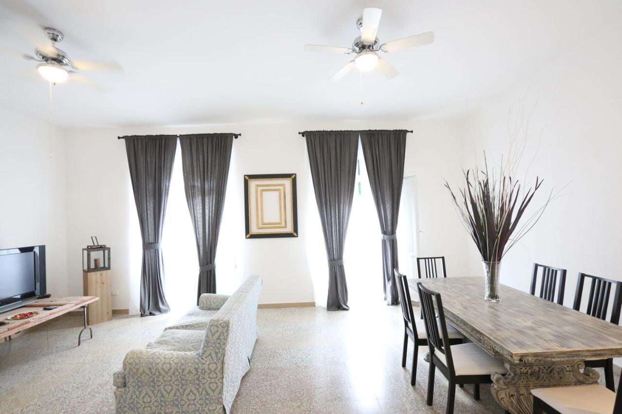 B&B Corso Italia 58 Orbetello Bagian luar foto