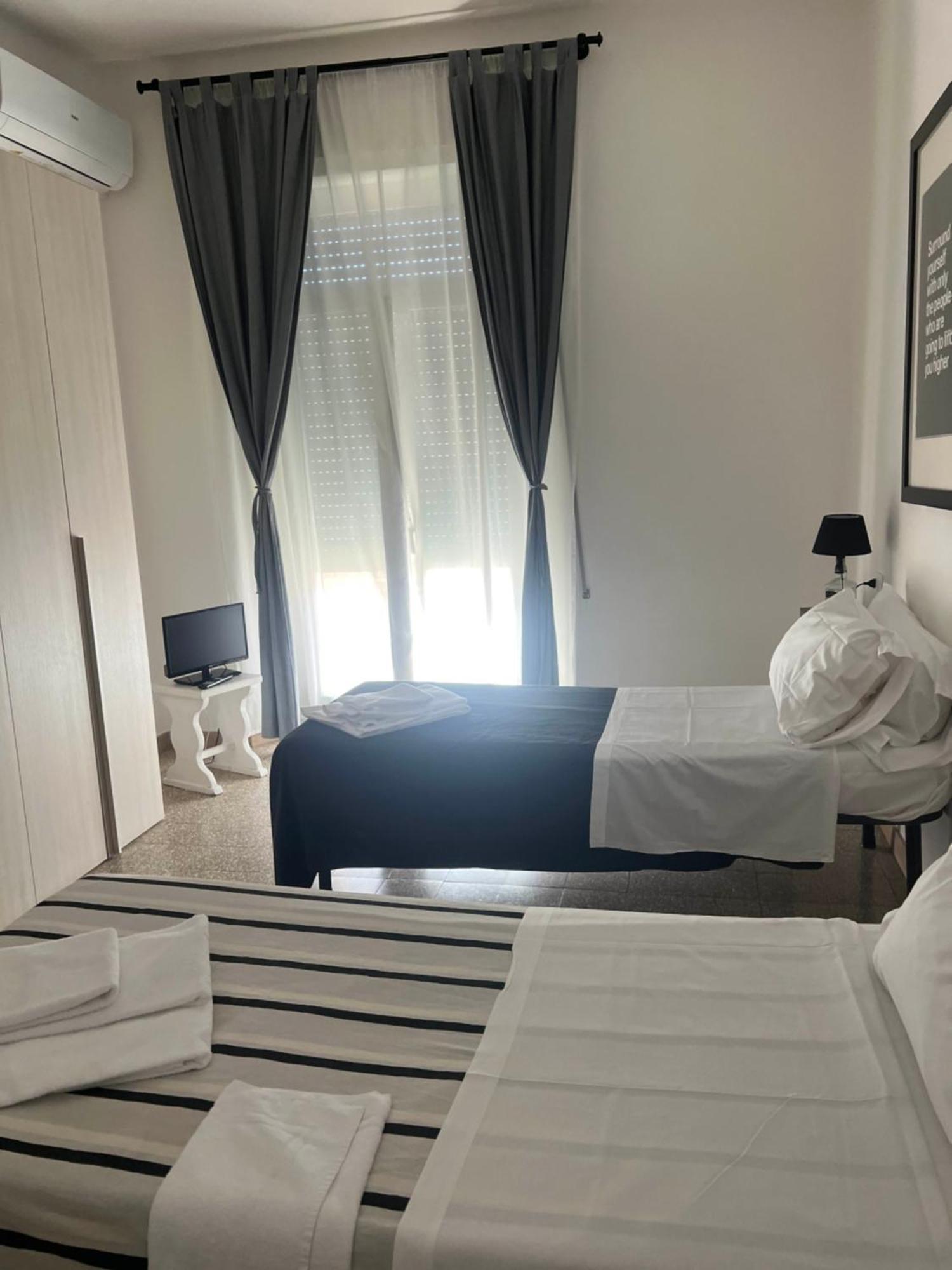 B&B Corso Italia 58 Orbetello Bagian luar foto