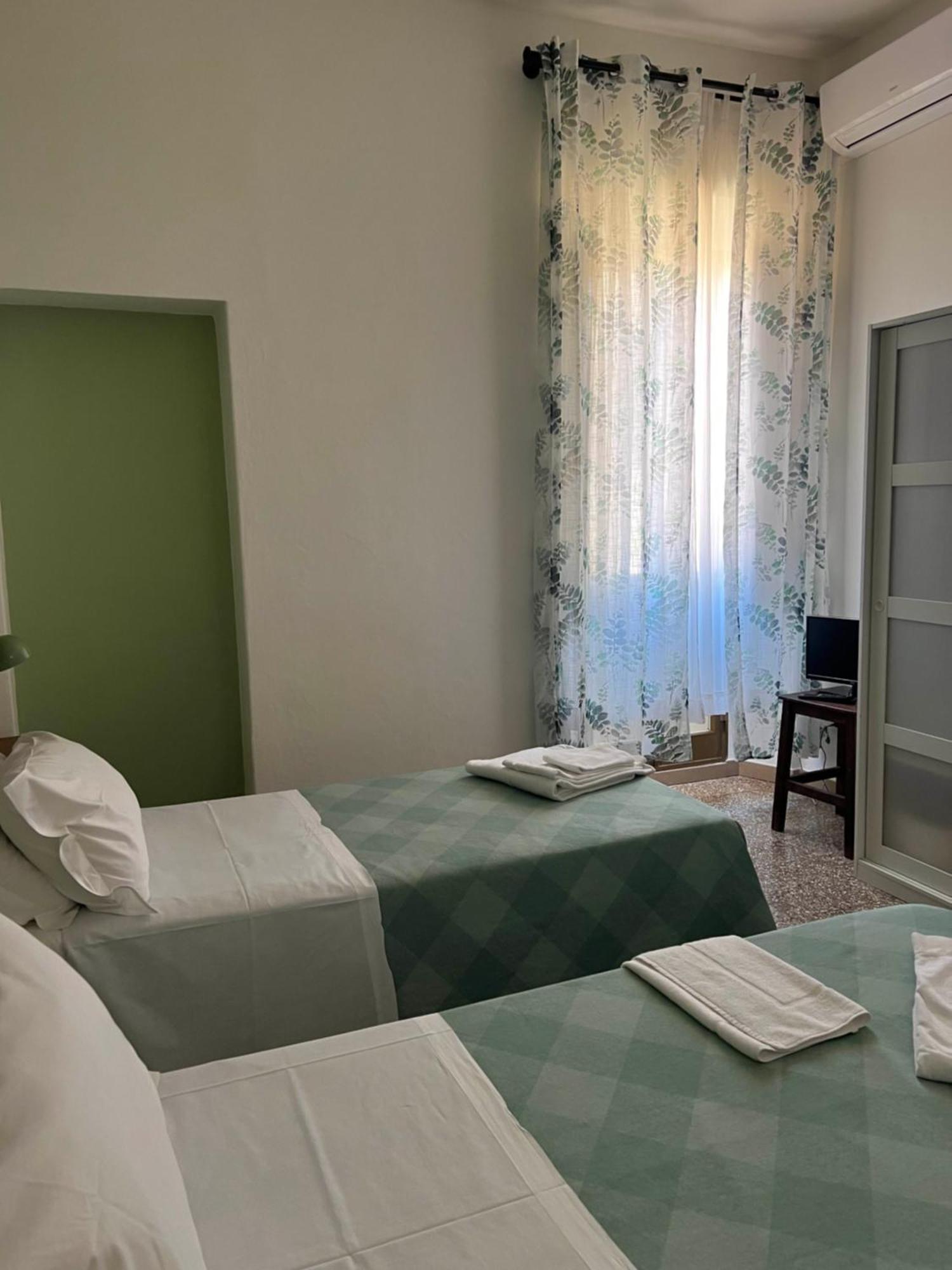 B&B Corso Italia 58 Orbetello Bagian luar foto